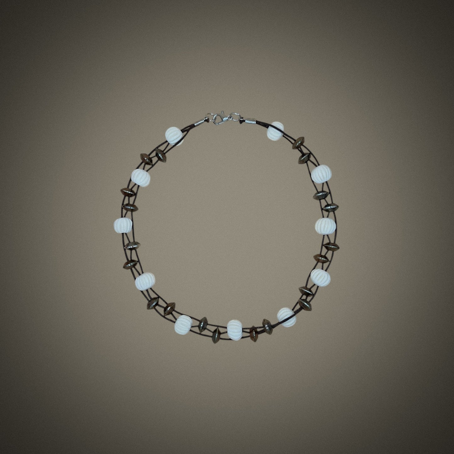 Rhodessa Choker